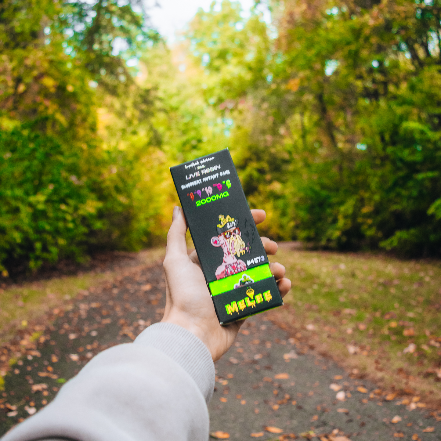 2 Gram Live Resin Disposable Vape: Wedding Cake (HHC, D8, D9, D10)