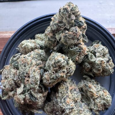 Lemon Cherry Gelato Strain Review by Melee Dose